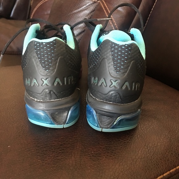 Women’s Nike air max - Picture 2 of 3